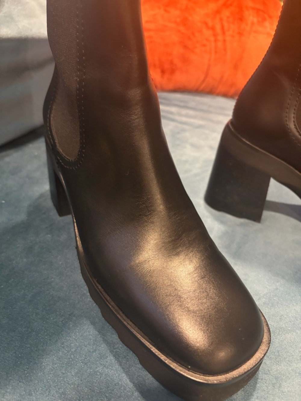 The Kooples Black Leather Chelsea Ankle Boots Retail $520 Worn Once FRA 41 US 10 - Picture 9 of 15